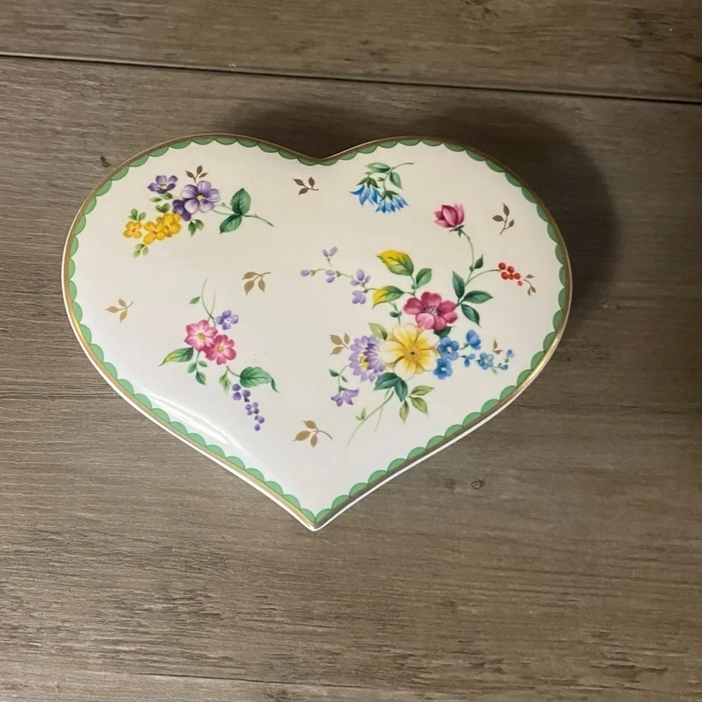 Vintage Garden Delight by Christopher Stuart Heart Shaped Bone China Trinket Box